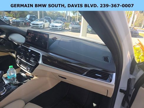 Certified 2023 BMW 530i xDrive w/ Premium Package image 17