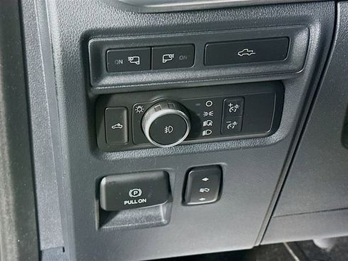 Certified 2021 Ford F150 Lariat w/ Equipment Group 502A High image 17