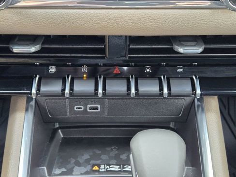 New 2026 GMC Canyon Denali image 14