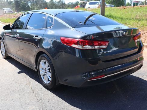 Used 2016 Kia Optima LX FWD image 4