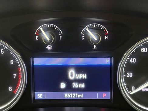 Used 2020 Buick Enclave Essence image 15