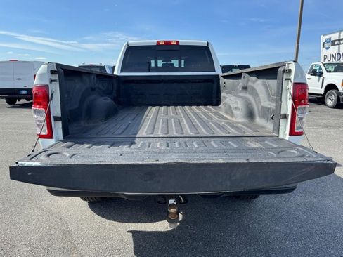Used 2024 RAM 2500 Tradesman w/ Chrome Appearance Group image 6