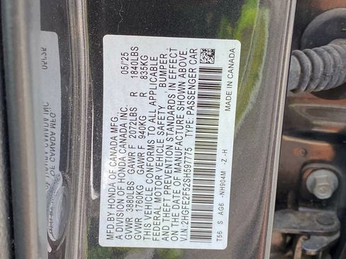 Used 2025 Honda Civic Sport image 17