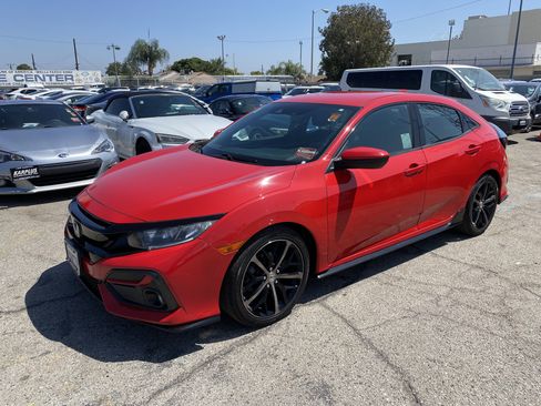 Used 2020 Honda Civic Sport image 2