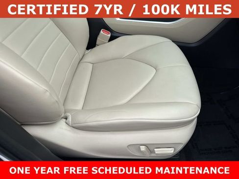 Used 2023 Toyota Highlander XLE AWD/4WD image 10