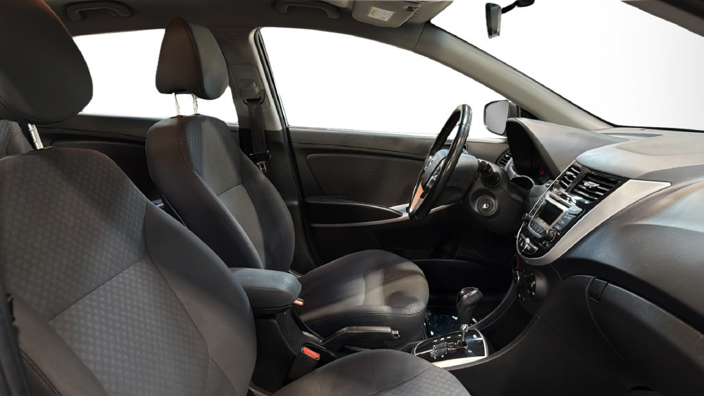 Used 2014 Hyundai Accent SE FWD image 11