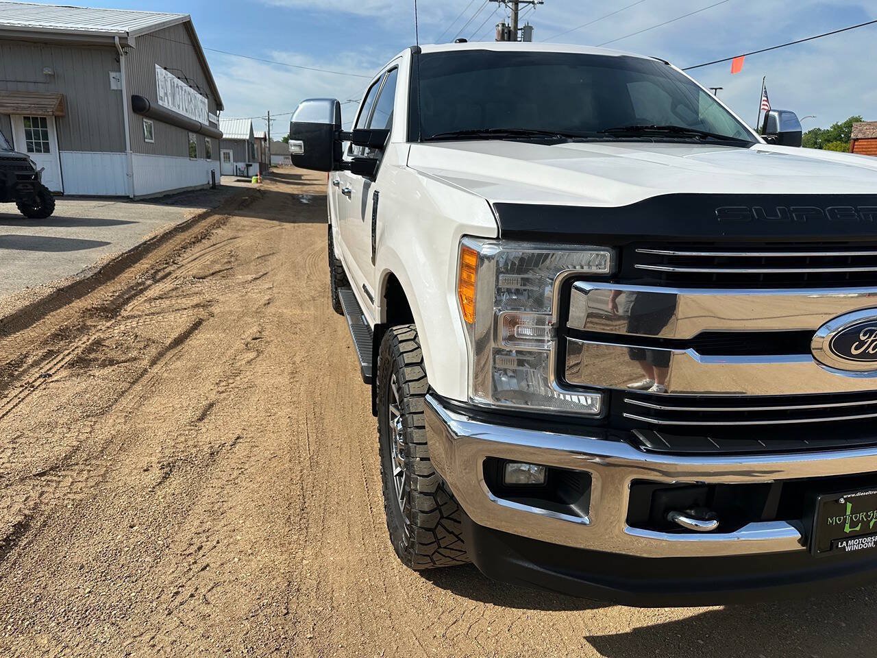 Used 2017 Ford F250 Lariat w/ Chrome Package AWD/4WD image 32