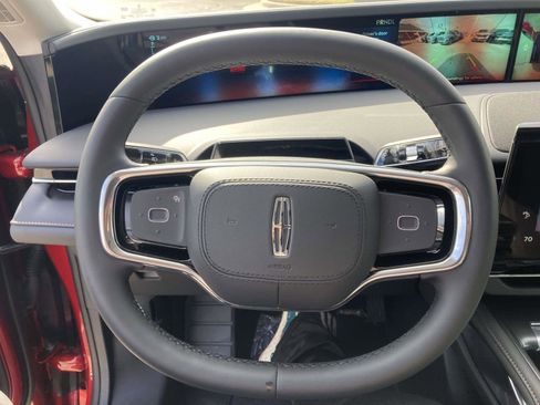 New 2026 Lincoln Nautilus Reserve image 32