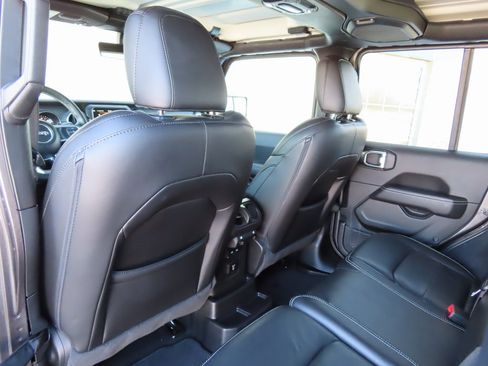 Certified 2022 Jeep Wrangler Unlimited Sahara w/ Cold Weather Group image 25