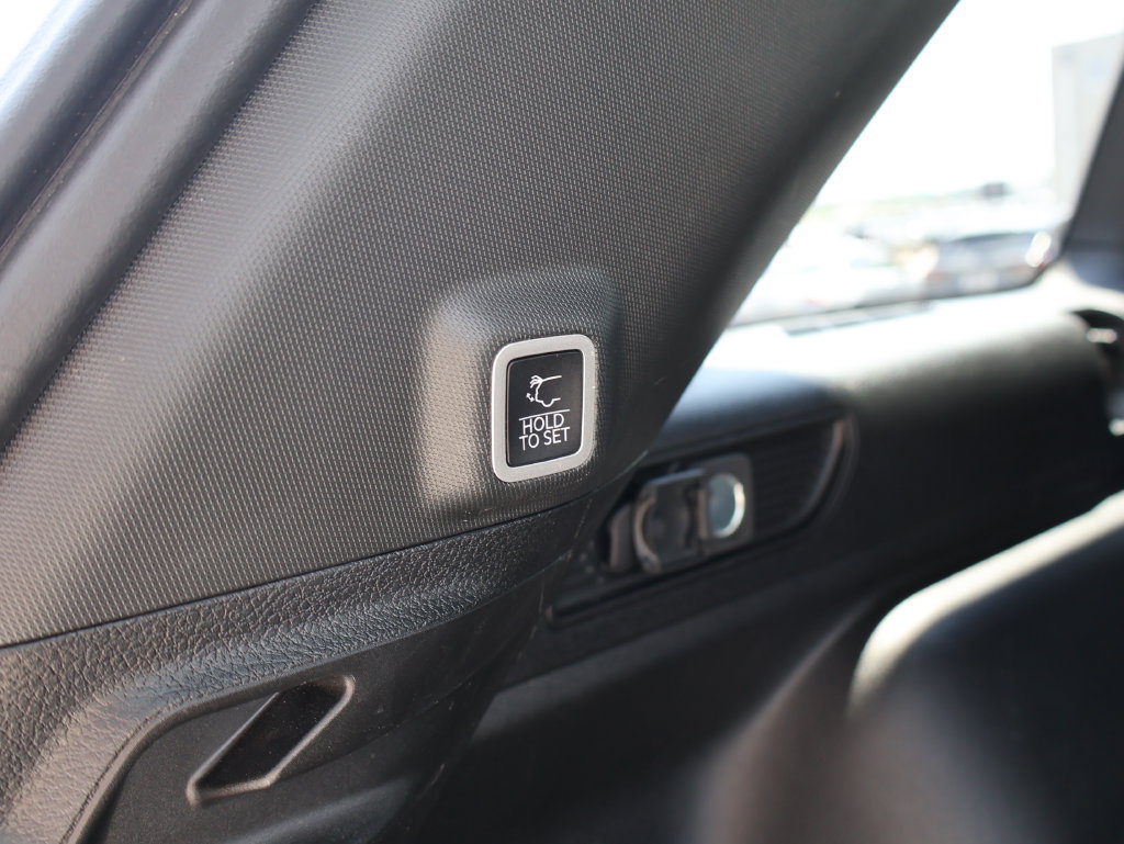 Used 2024 Jeep Grand Cherokee Altitude AWD/4WD image 15