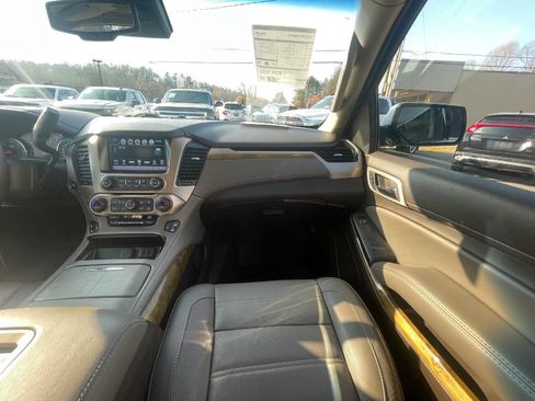 Used 2017 GMC Yukon XL Denali w/ Open Road Package image 27