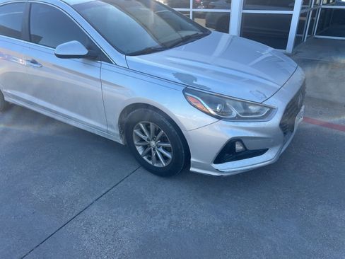 Used 2018 Hyundai Sonata SE w/ Cargo Package image 2