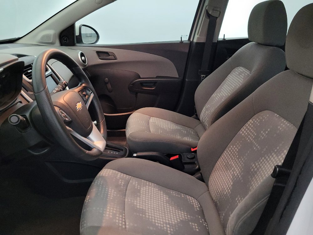 Used 2020 Chevrolet Sonic LT FWD image 17