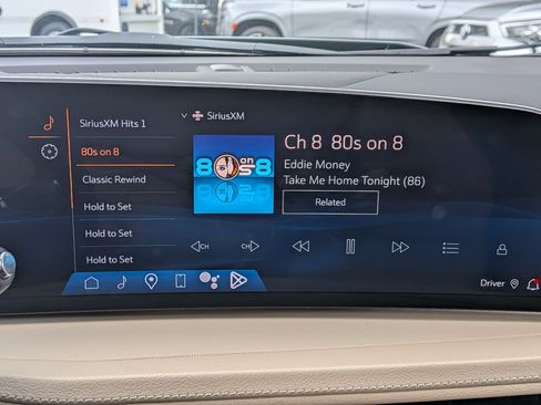 Used 2024 Cadillac XT4 Luxury w/ Cold Weather Package AWD/4WD image 19