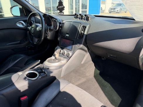 Used 2014 Nissan 370Z Touring w/ Aerodynamics Package RWD image 8