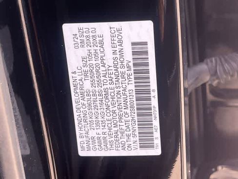 Certified 2025 Honda Pilot Touring image 22