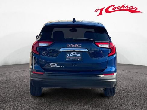 Used 2023 GMC Terrain SLE w/ LPO, Floor Liner Package FWD image 24