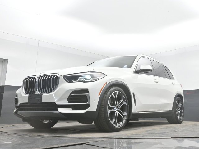 Used 2022 BMW X5 sDrive40i w/ Premium Package RWD image 47