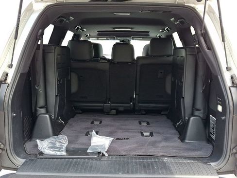Used 2021 Lexus LX 570 4WD w/ Sport Package image 29