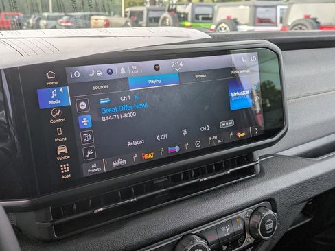 Used 2024 Jeep Wrangler Willys image 13