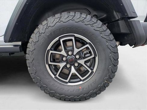 New 2025 Jeep Wrangler Rubicon w/ Technology Group image 10