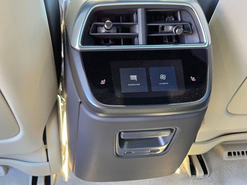 Used 2024 Lucid Air Touring AWD/4WD image 15