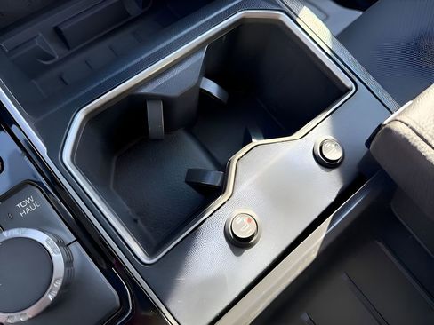 Used 2022 Toyota Tundra SR5 w/ SR5 Convenience Package image 37