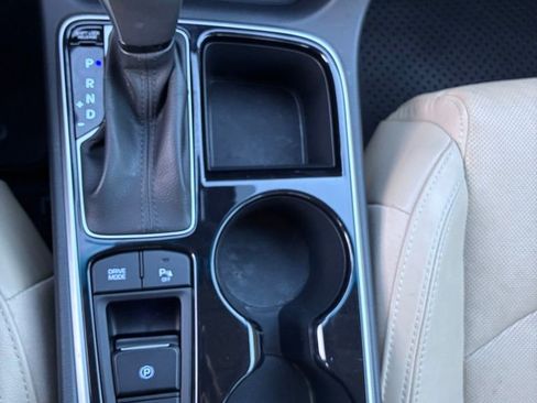 Used 2019 Hyundai Sonata Limited w/ Ultimate Package 04 FWD image 34