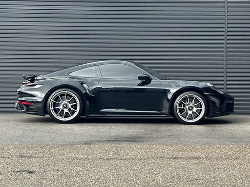 Used 2022 Porsche 911 Turbo S image 9