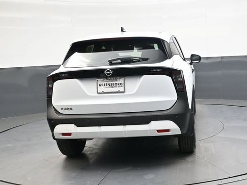New 2026 Nissan Kicks S FWD image 4