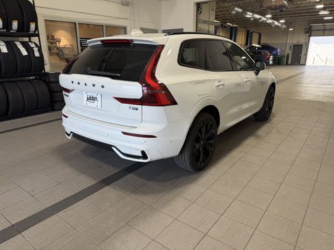 New 2026 Volvo XC60 T8 Ultra w/ Climate Package AWD/4WD image 8