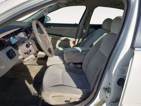 Used 2008 Chevrolet Impala LT FWD image 9