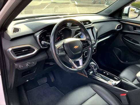 Used 2023 Chevrolet TrailBlazer ACTIV w/ Convenience Package image 16