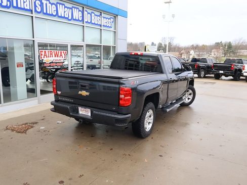 Used 2018 Chevrolet Silverado 1500 LT w/ All Star Edition image 41