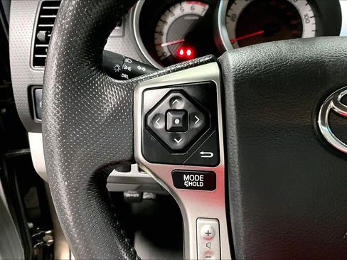 Used 2015 Toyota Tacoma 4x4 Double Cab image 21