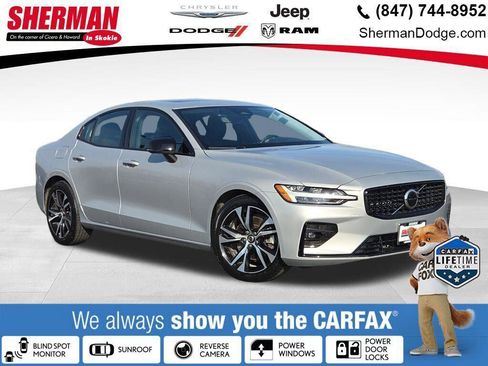 Used 2024 Volvo S60 B5 Core image 1