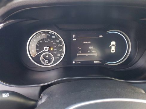 Used 2022 Genesis G70 2.0T image 18