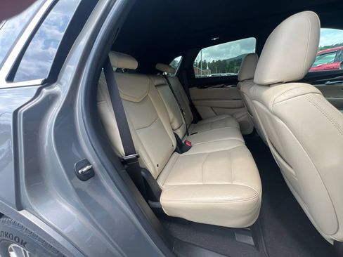 Used 2017 Cadillac XT5 Luxury w/ Driver Awareness Package AWD/4WD image 14