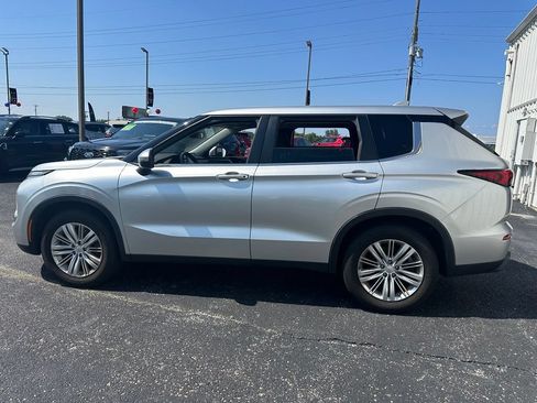 Used 2022 Mitsubishi Outlander ES AWD/4WD image 10