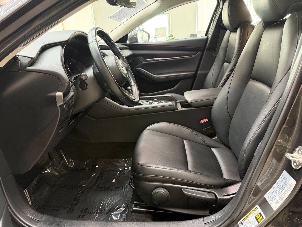 Used 2021 MAZDA MAZDA3 s FWD image 11