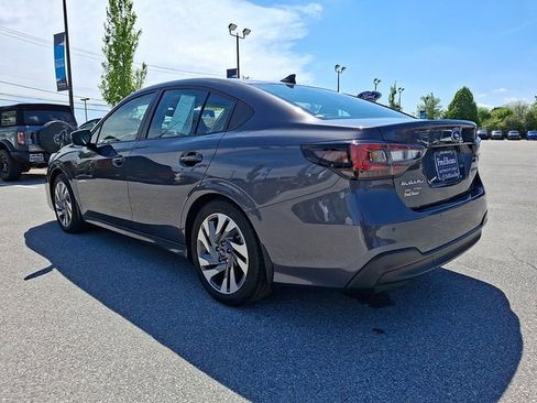 Used 2025 Subaru Legacy Limited AWD/4WD image 9