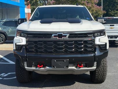 New 2026 Chevrolet Silverado 1500 ZR2 w/ LPO, Dark Essentials Package