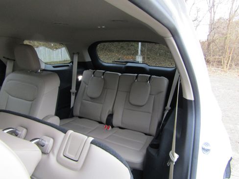 Certified 2023 Ford Explorer XLT w/ Equipment Group 202A image 15