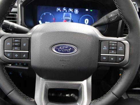 New 2026 Ford F250 Lariat w/ Chrome Package image 36