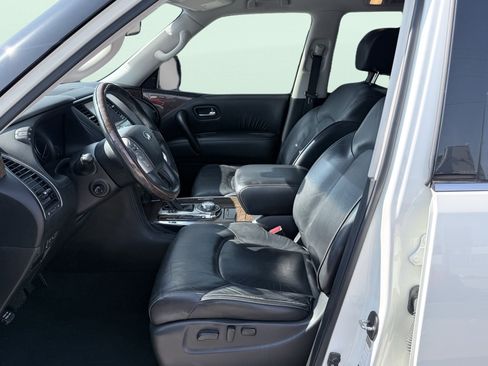 Used 2017 INFINITI QX80 4WD w/ Driver Assistance Package image 19