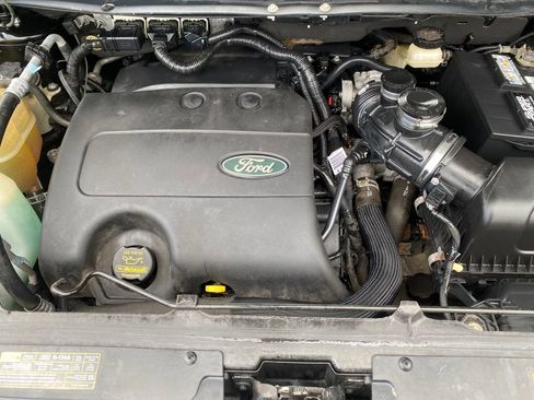 Used 2013 Ford Edge SEL FWD image 28