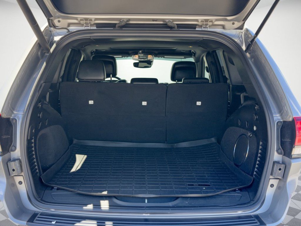 Used 2021 Jeep Grand Cherokee Laredo X RWD image 28