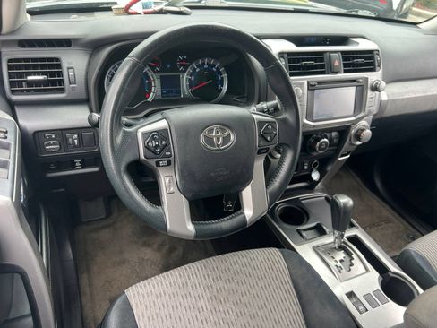 Used 2015 Toyota 4Runner SR5 RWD image 34