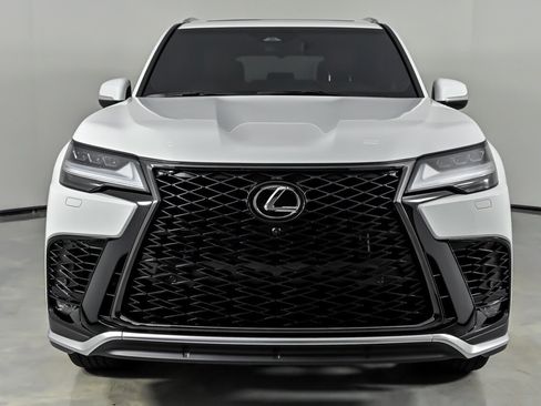 Used 2025 Lexus LX 600 F Sport AWD/4WD image 5