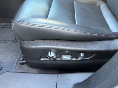 Used 2022 Cadillac XT4 Sport AWD/4WD image 13